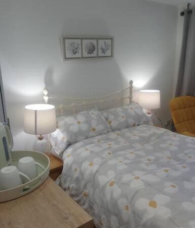 1 Bedroom Guest Suite Near City Centre. Gloucester Esterno foto